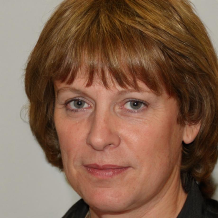 Margaux Delcourt, formatrice en analyse financière